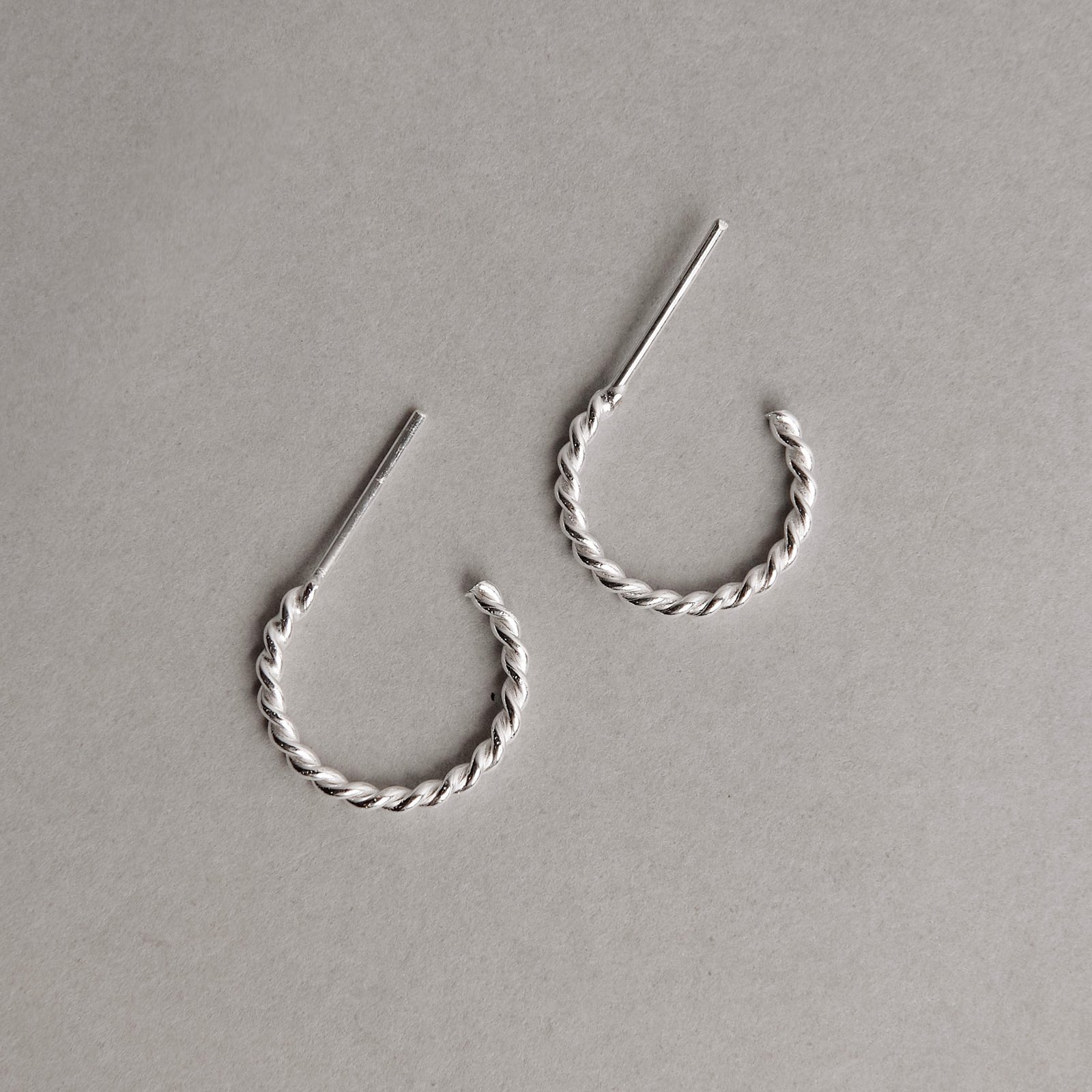 Argola fio torcido 14mm tarraxa