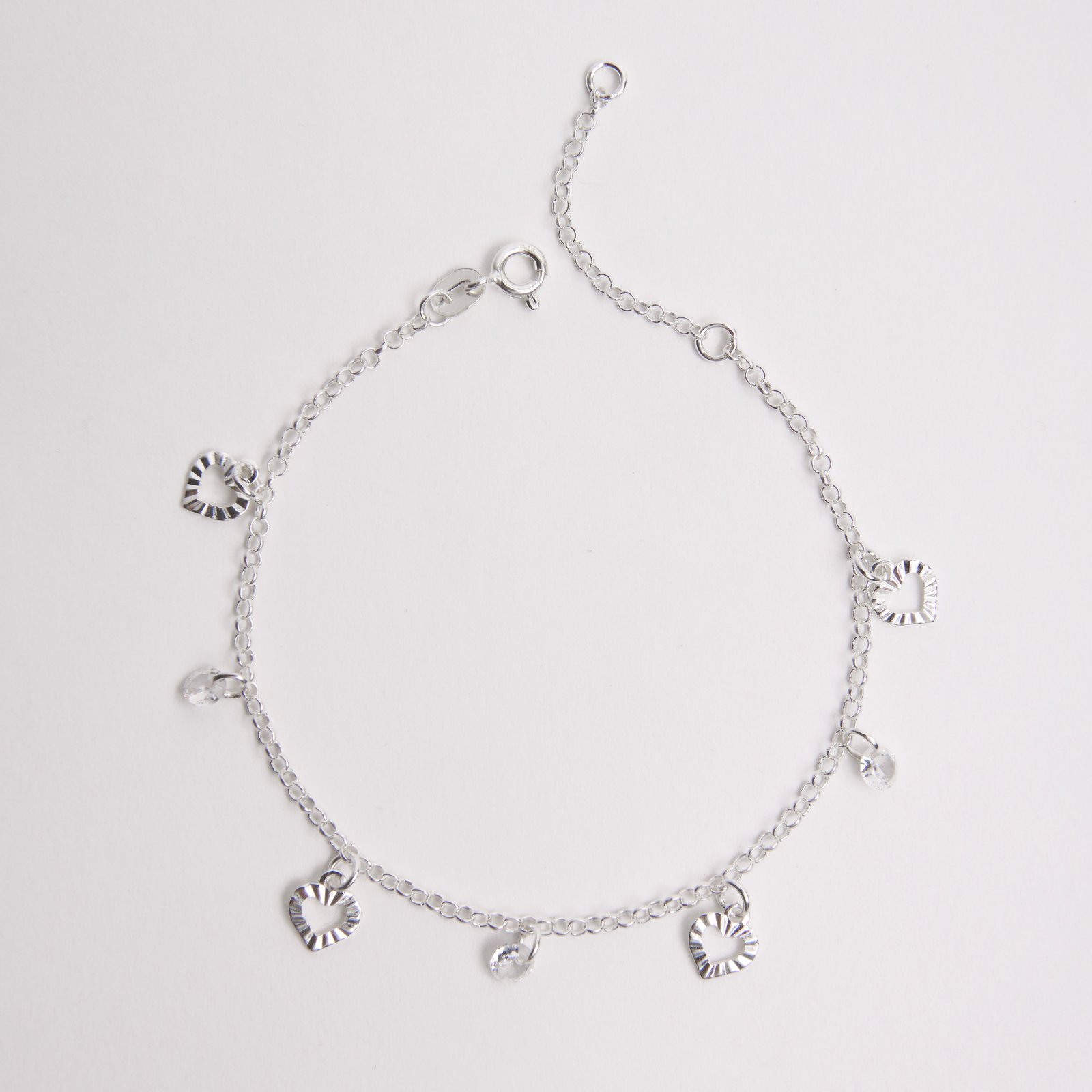 Pulseira pingente corações com vinco e zircônias corrente elo português 19cm