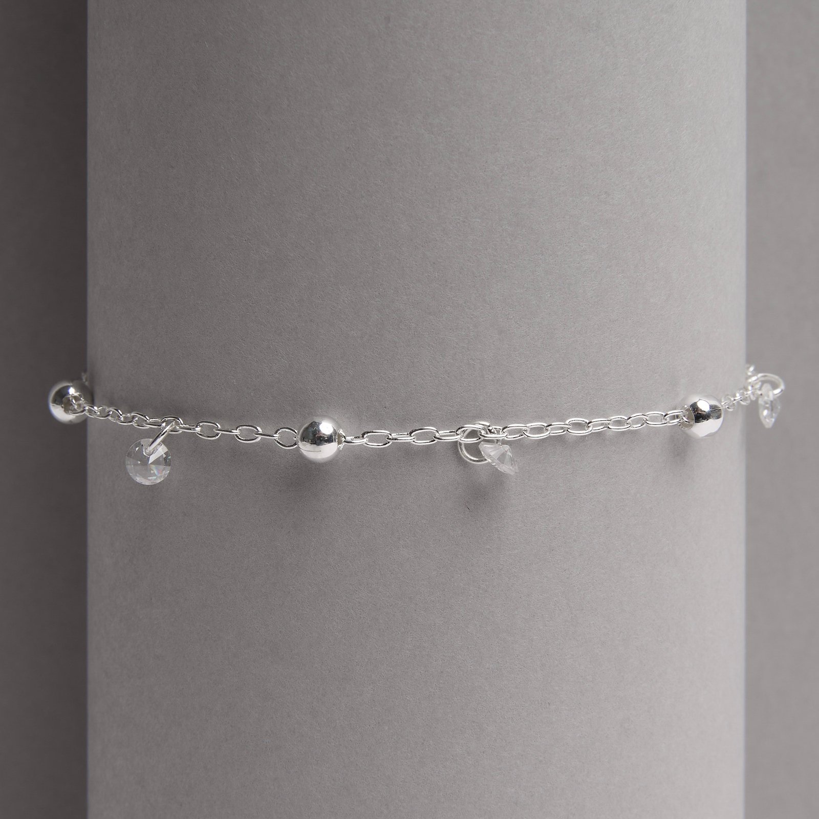 Pulseira entremeio bolas com pingentes cristais 19,5cm