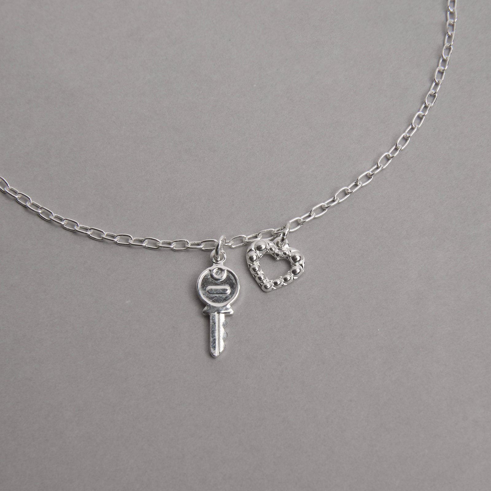 Pulseira pingentes chave e coração vazado corrente cartier 16+3cm