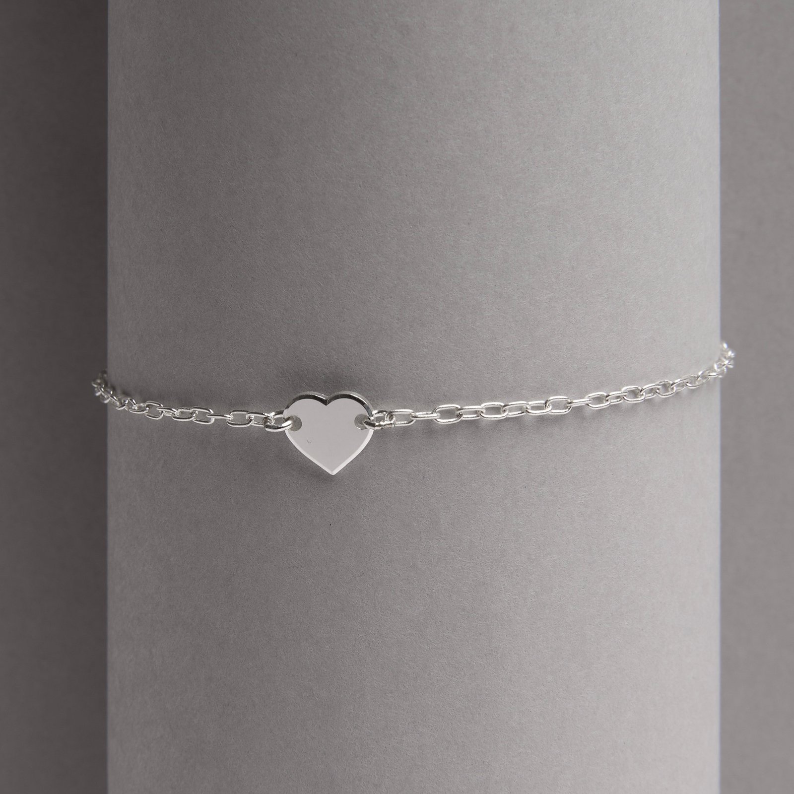 Pulseira entremeio coração 8mm corrente cadeado 15+2cm