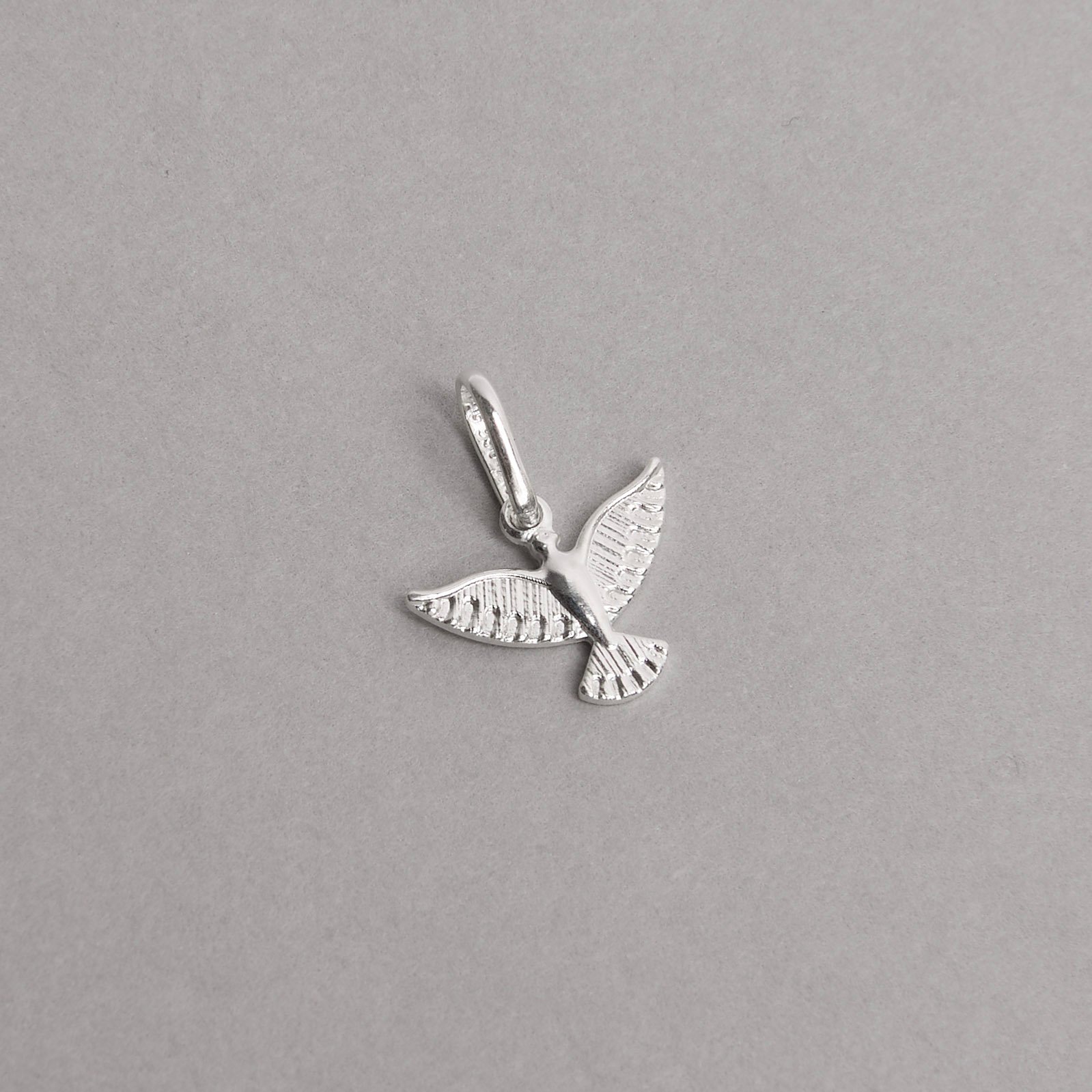 Pingente Espírito Santo desenhado 12mm