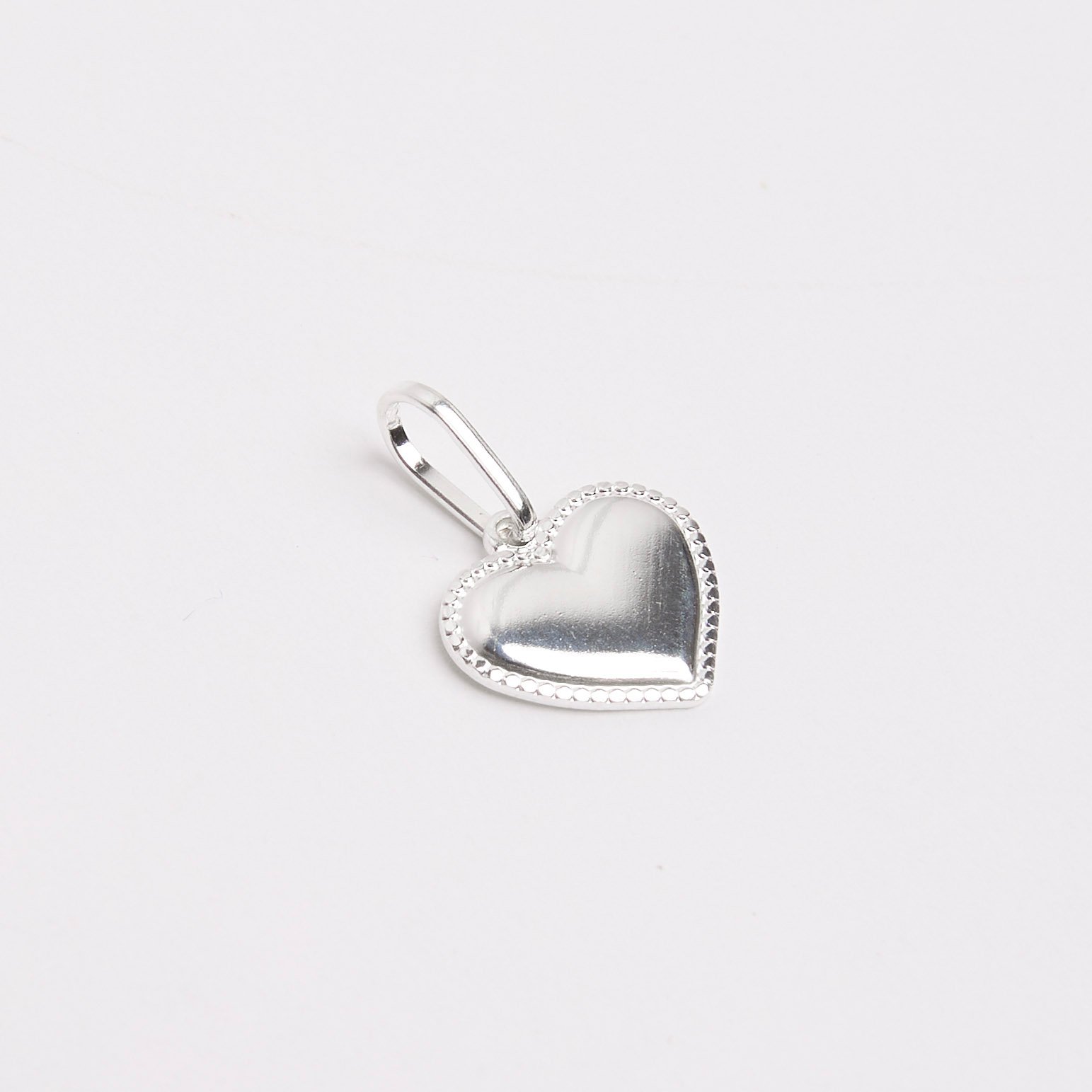 Pingente coração borda com bolinhas 12mm
