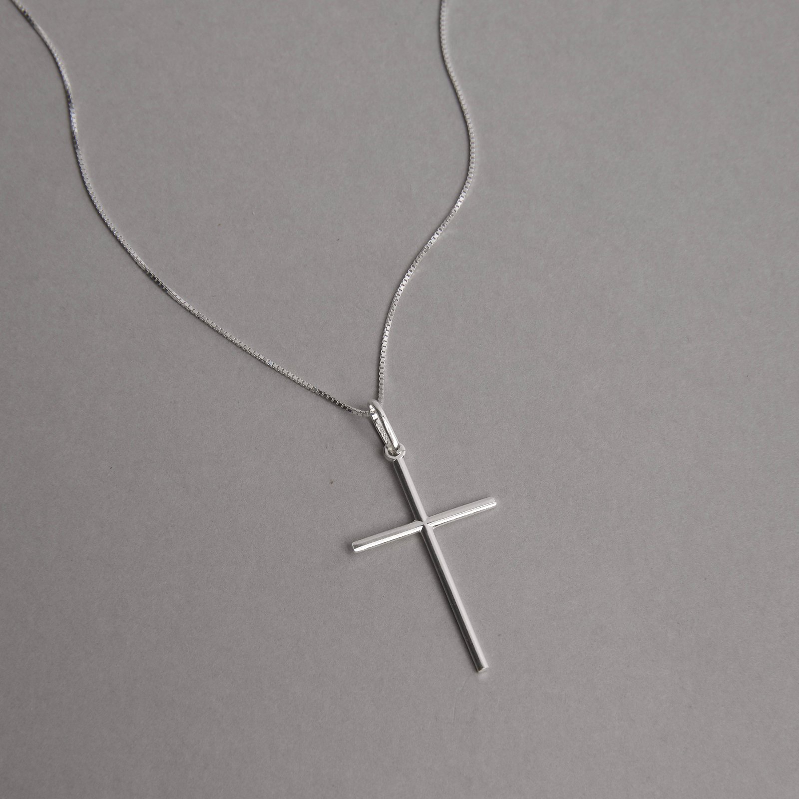 Colar pingente cruz 30mm 45cm