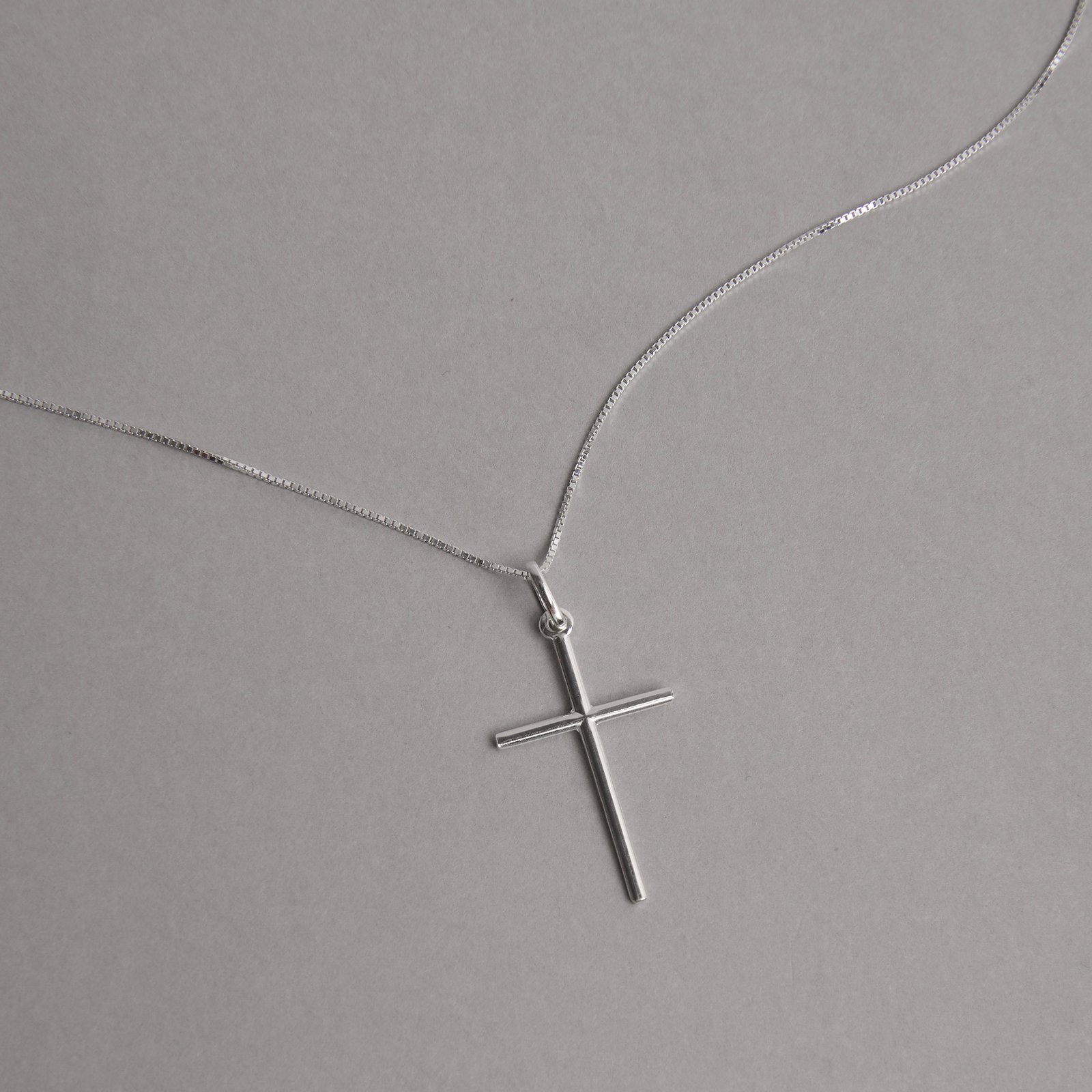 Colar pingente cruz palito 25mm 45cm