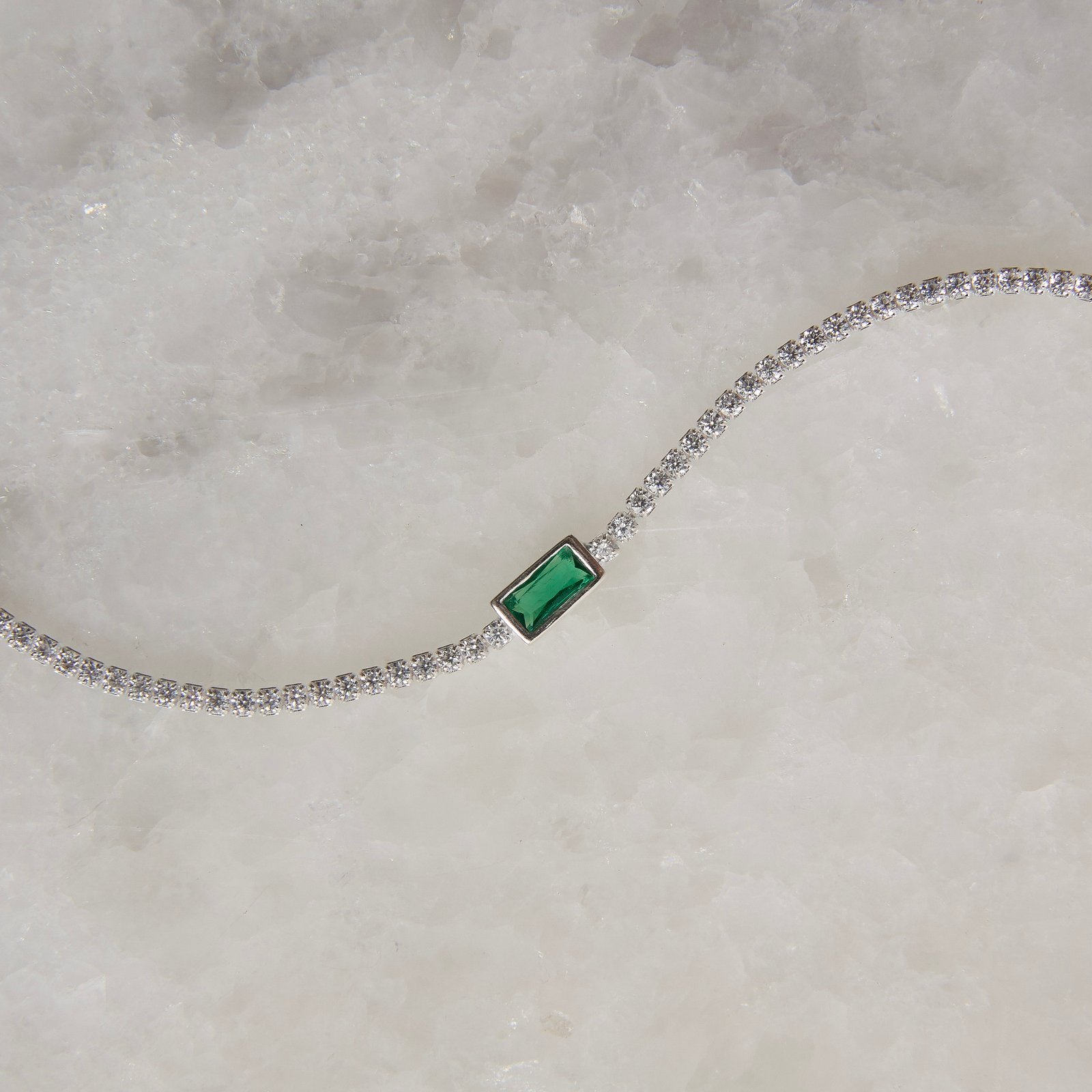 Pulseira Riviera 2.0 com zircônia retangular esmeralda 6mm 16+4cm