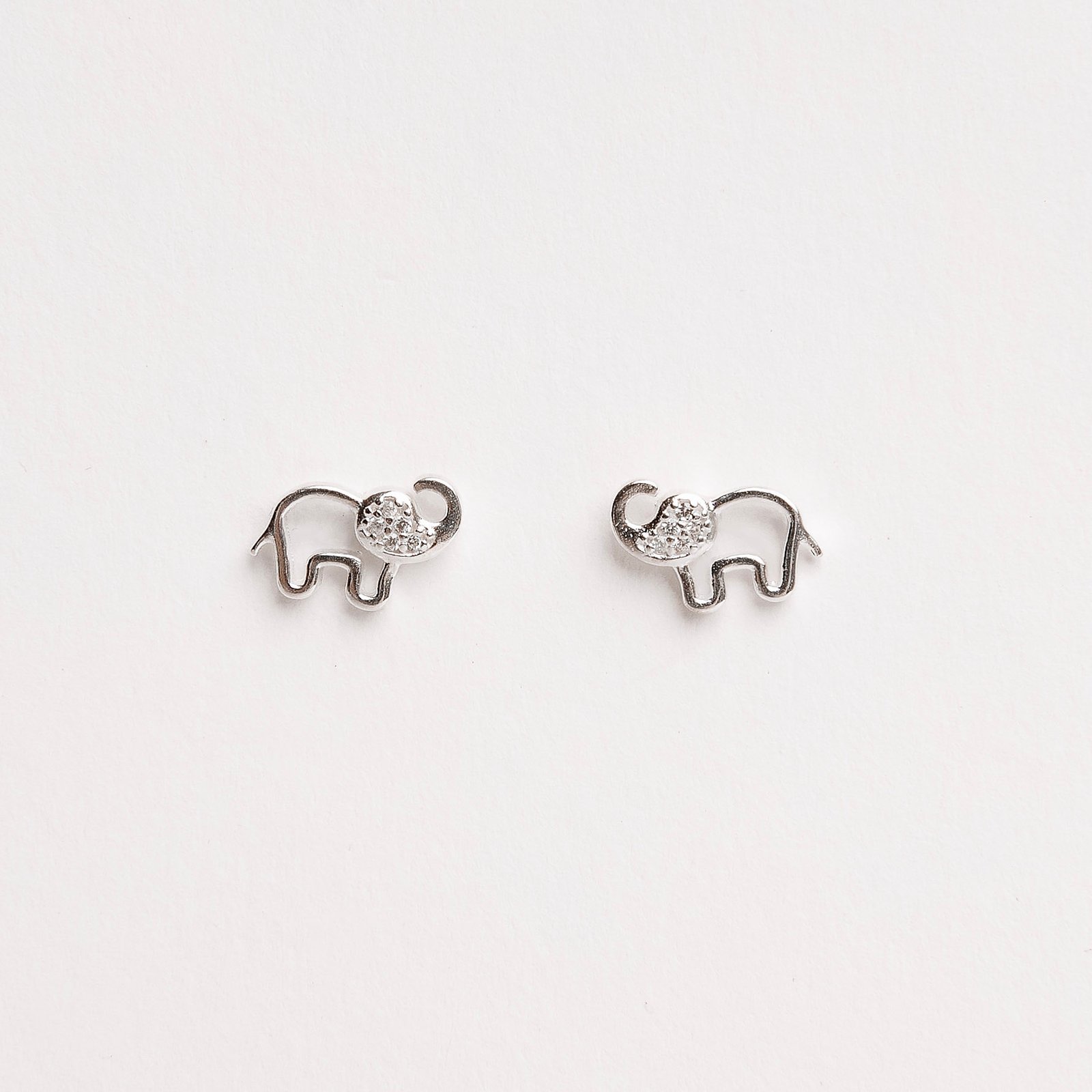 Brinco elefante vazado cabeça cravejada 10mm