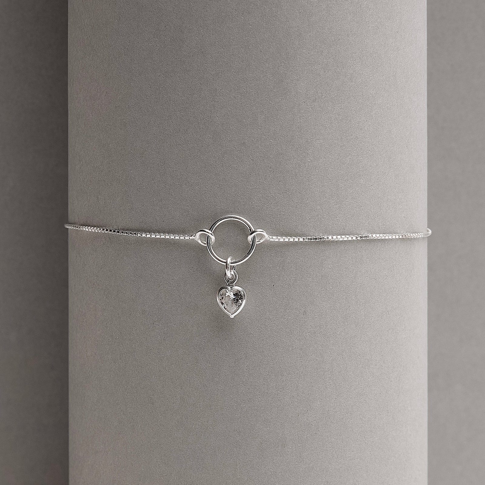 Pulseira entremeio círculo pingente zircônia coração 4mm 19+3cm