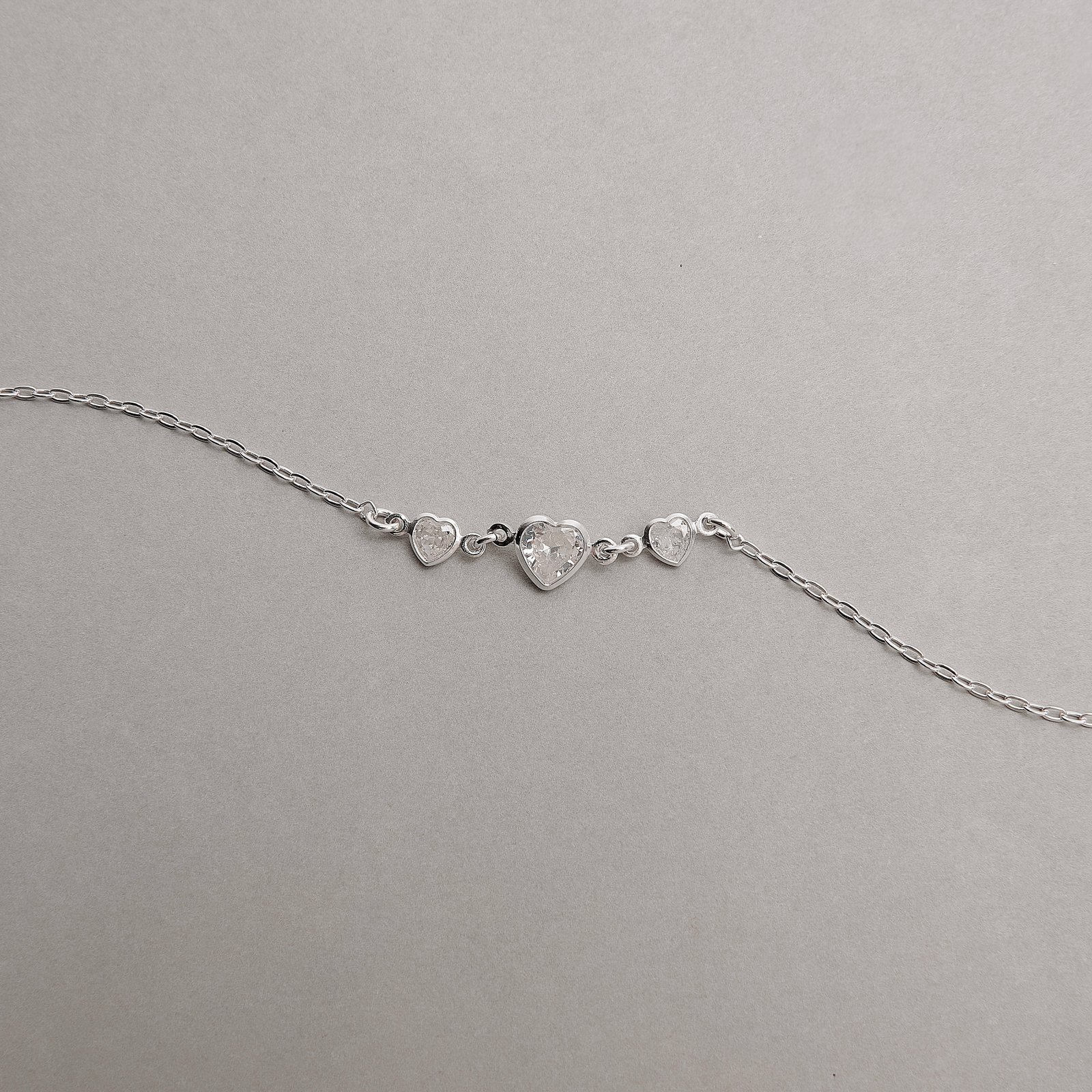 Pulseira entremeio zircônias coração 5 e 7mm 18+3cm