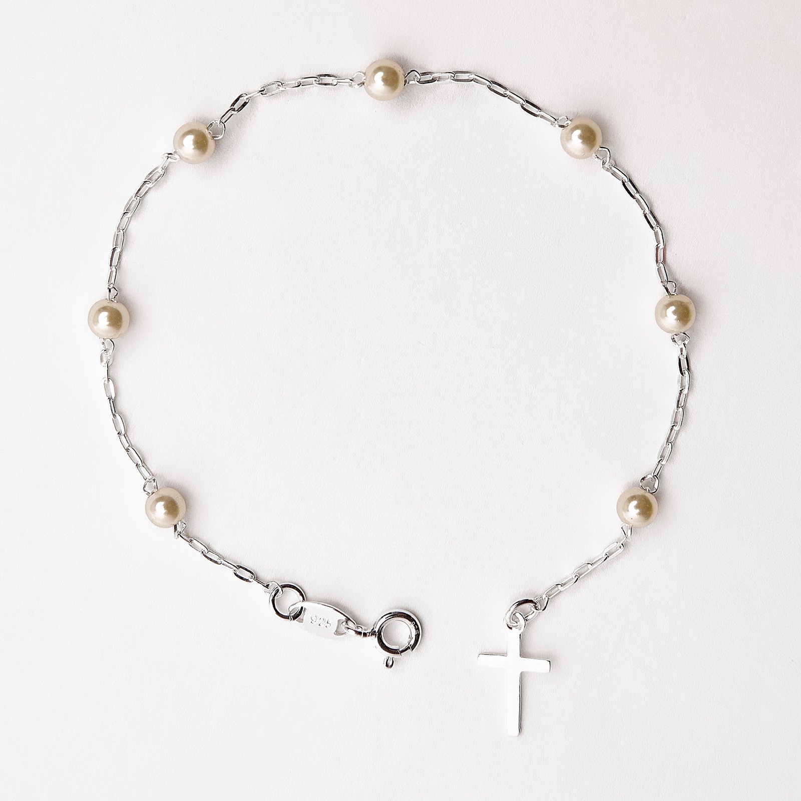 Pulseira entremeio pérolas 4mm pingente cruz 18cm