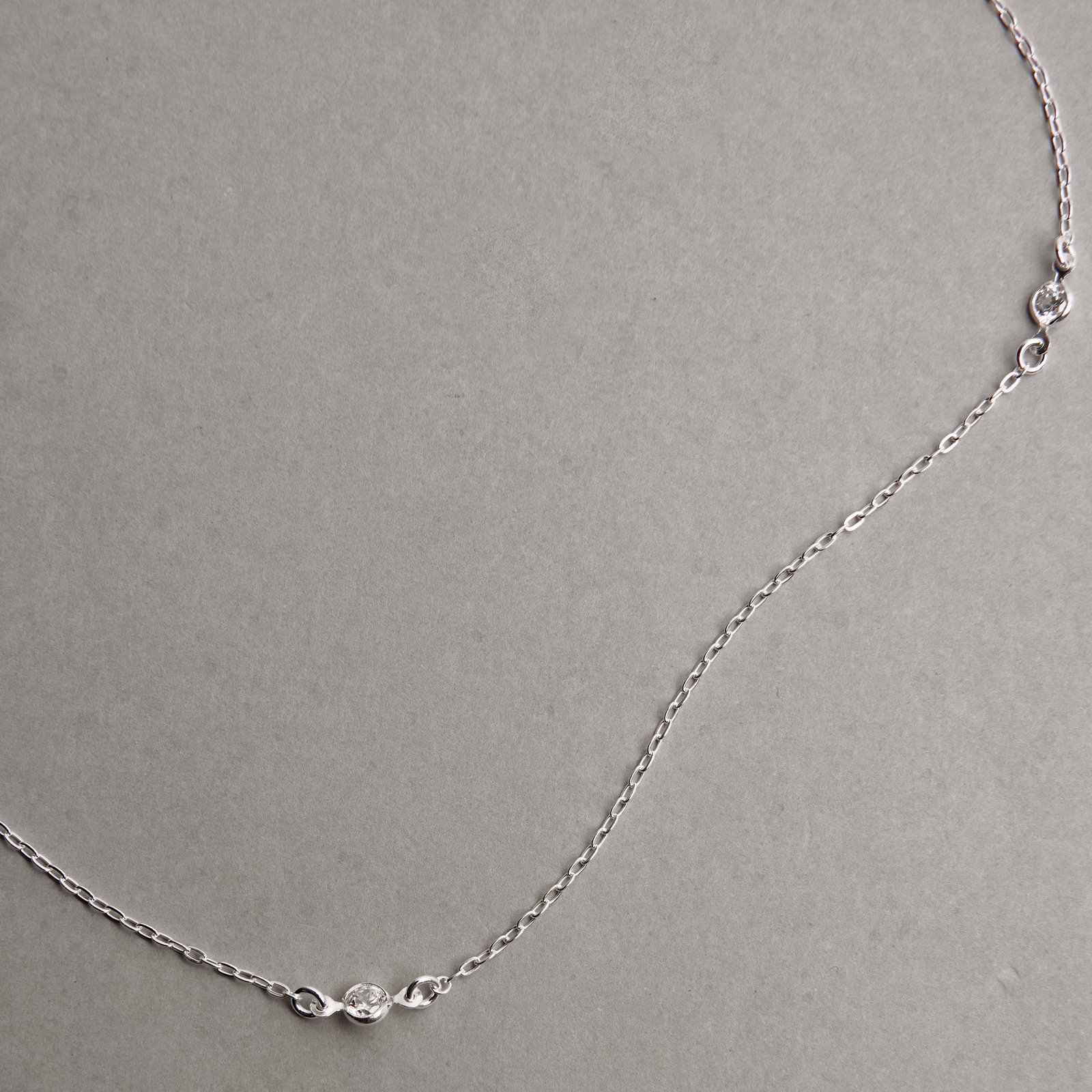 Colar entremeios zircônia 4mm corrente cadeado 60cm