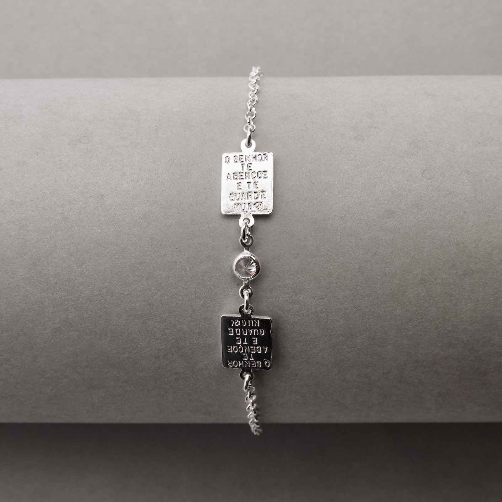 Imagem Secundária Pulseira entremeio medalhas Sagrado Coração verso salmos e zircônia 16+4cm