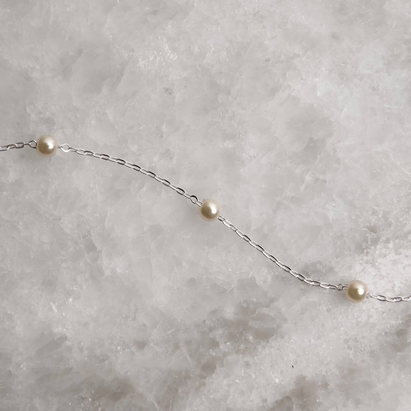 Pulseira entremeios pérola 5mm corrente cadeado 16+4cm