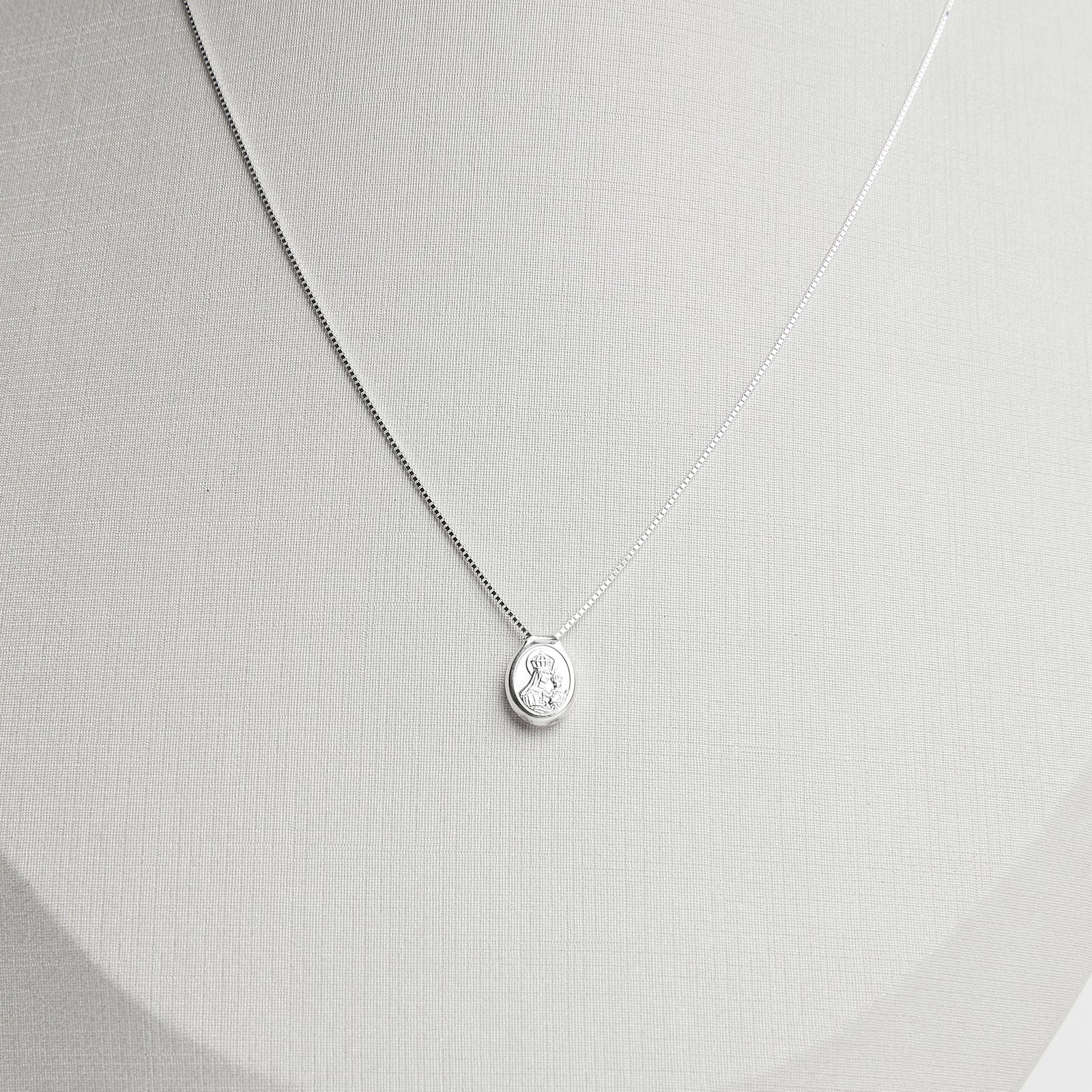 Imagem Secundária Escapulário medalha oval tradicional passante v12 60cm