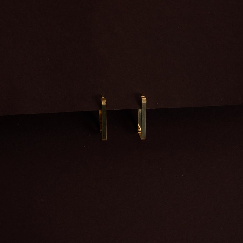 Argola retangular fio achatado 26mm tarraxa