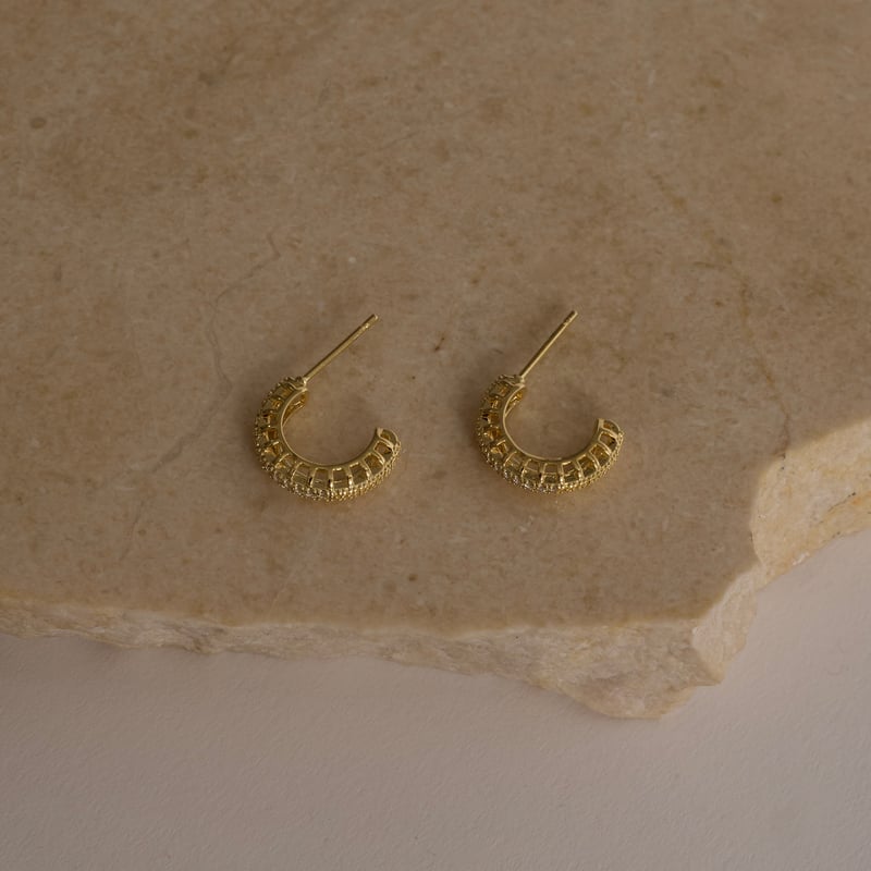 Argola rendada cravejada 15mm tarraxa