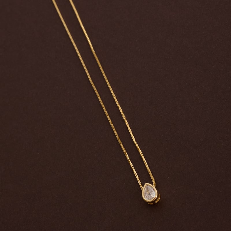Colar zircônia gota embutida 8mm 45cm com alongadora