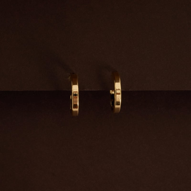 Argola fio achatado 22mm tarraxa