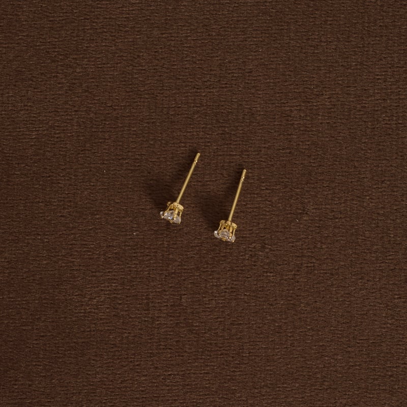 Brinco zircônia flor caixa alta 4mm