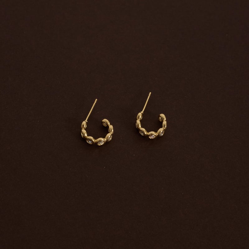 Argola cravejada 14mm tarraxa