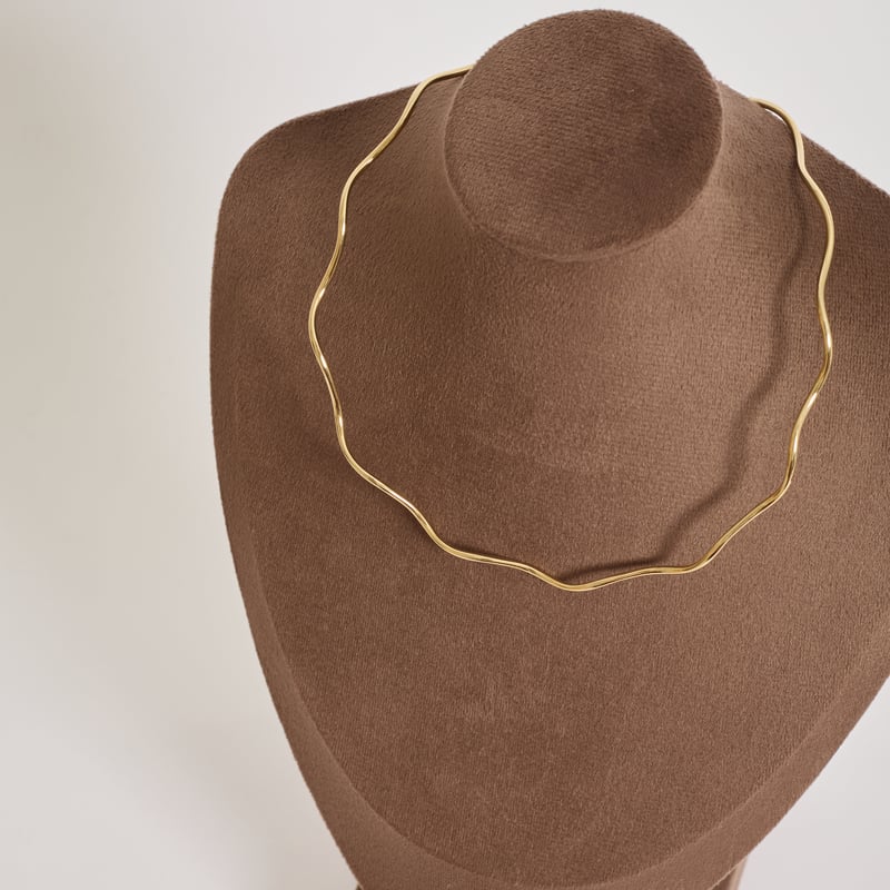 Choker aro fio ondulado