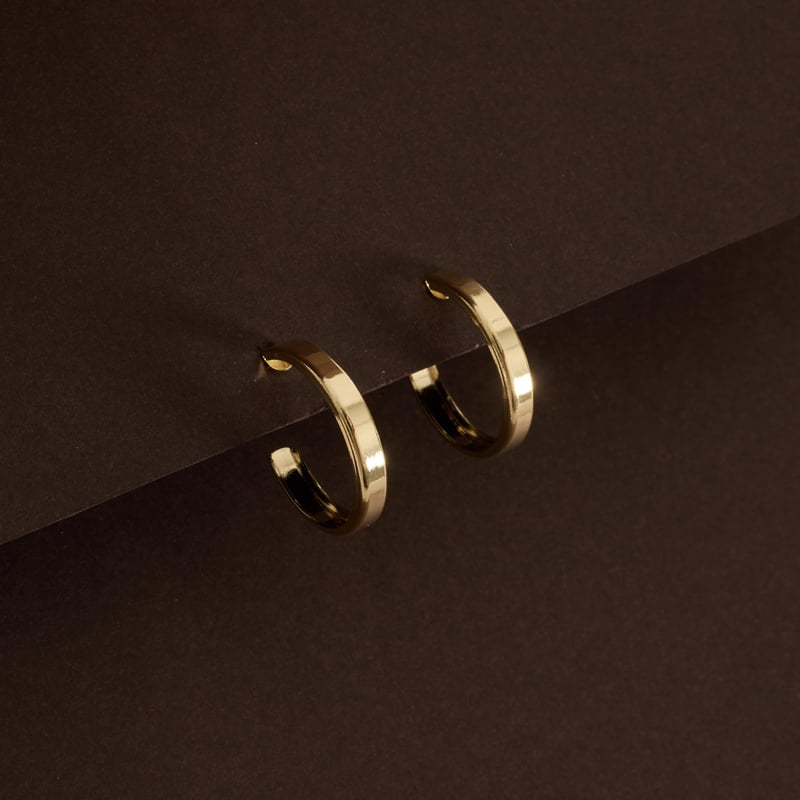 Argola fio achatado 22mm tarraxa