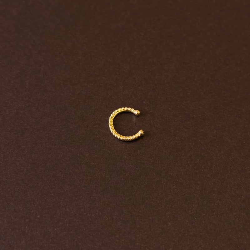 Piercing fake argola fio torcido