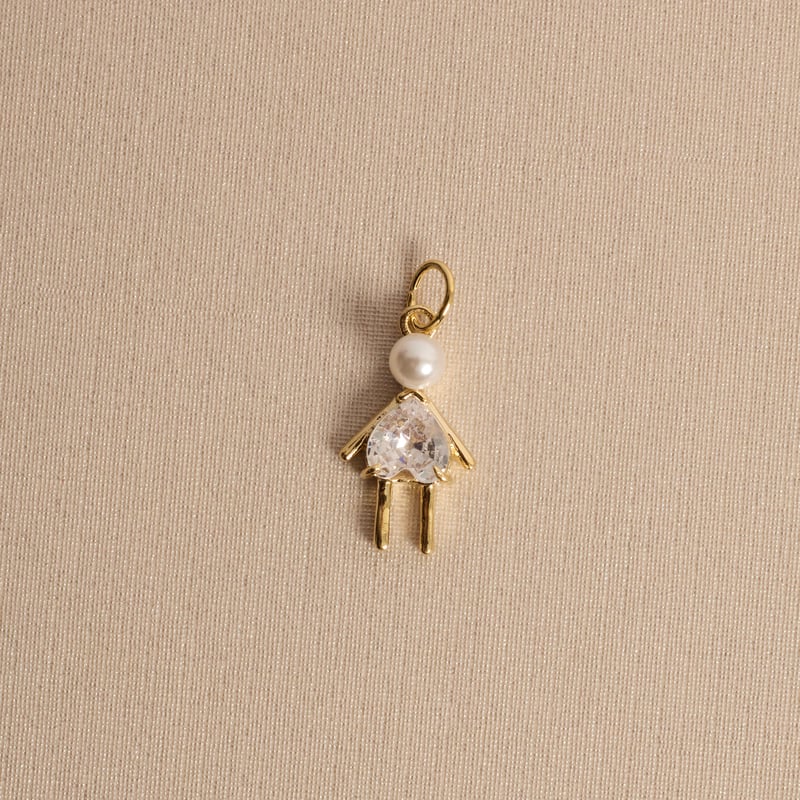 Pingente menina com pérola e zircônia 16mm 