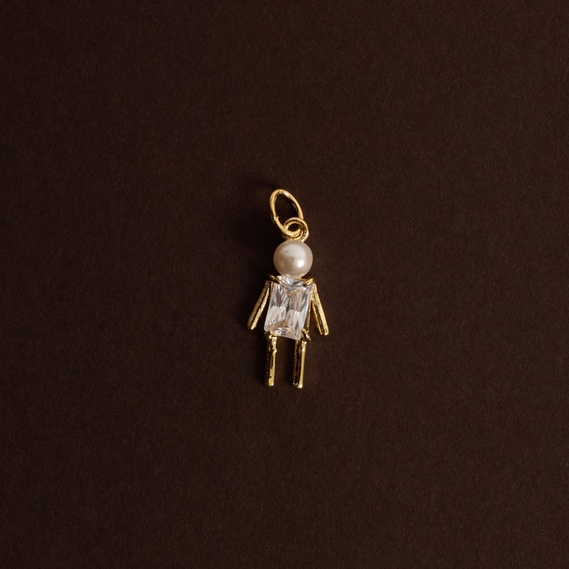 Pingente menino com pérola e zircônia 16mm 