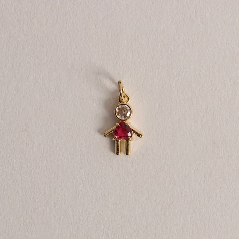 Pingente menina com zircônias cristal e rubi 11mm 