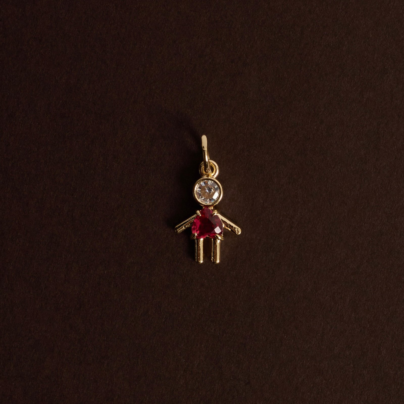 Pingente menina com zircônias cristal e rubi 11mm 