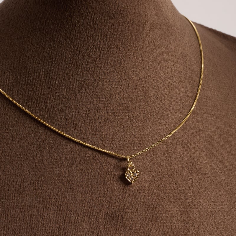 Colar pingente coração com zircônias 6mm 40cm com alongadora