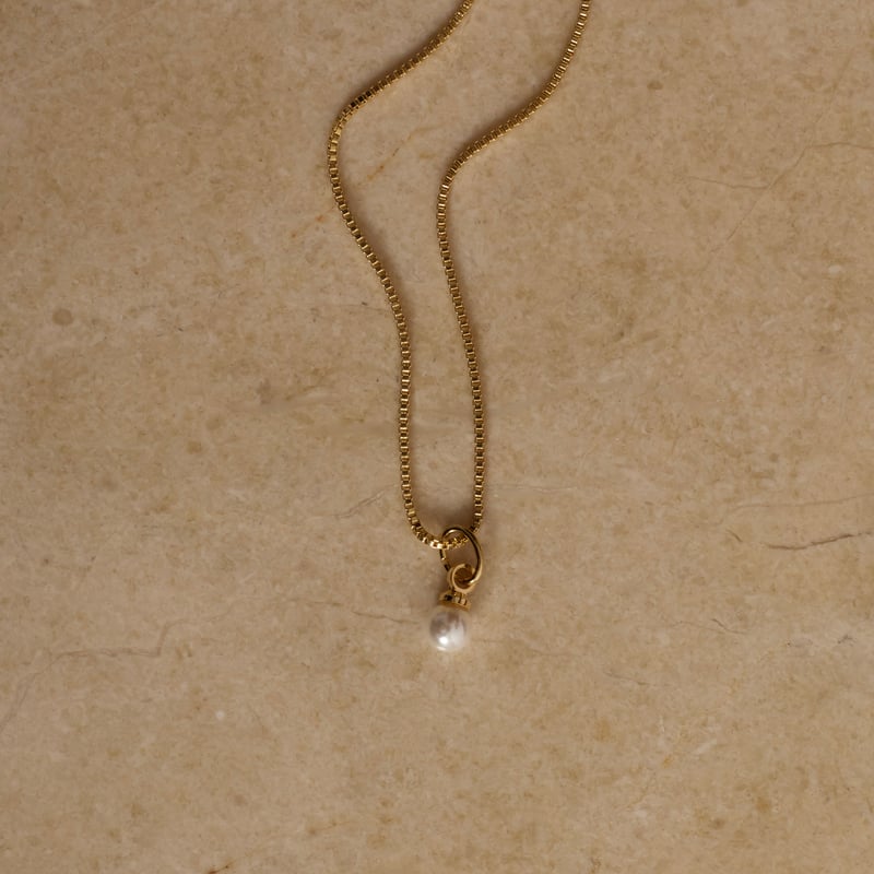 Colar pingente pérola 4mm 40cm com alongadora