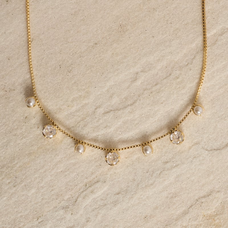 Colar entremeios zircônias e pérolas 40cm com alongadora