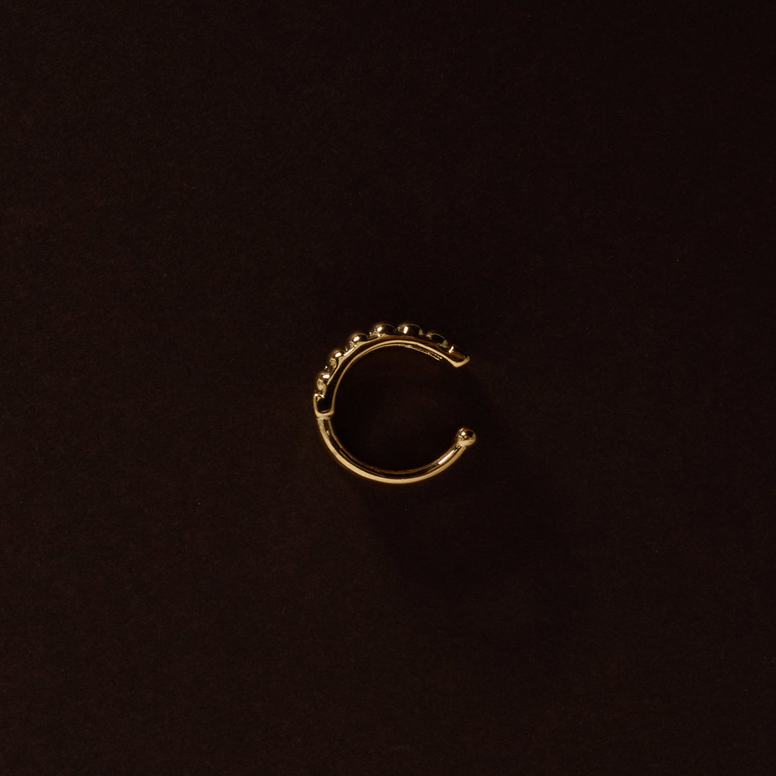 Piercing fake argola fios torcido, cravejado e bolinhas