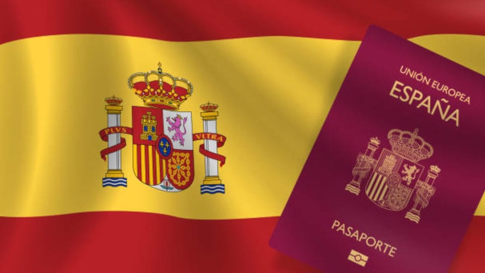 ¿Qué lo que? El Consulado de España en La Habana se puso generoso con las citas de pasaporte, ¡pero ojo con la fecha!