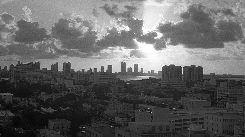 ¡Oye, Oye! Apartamentos Baratos en Miami: ¿Pa' Quién Son y Cómo Agarrarlos?