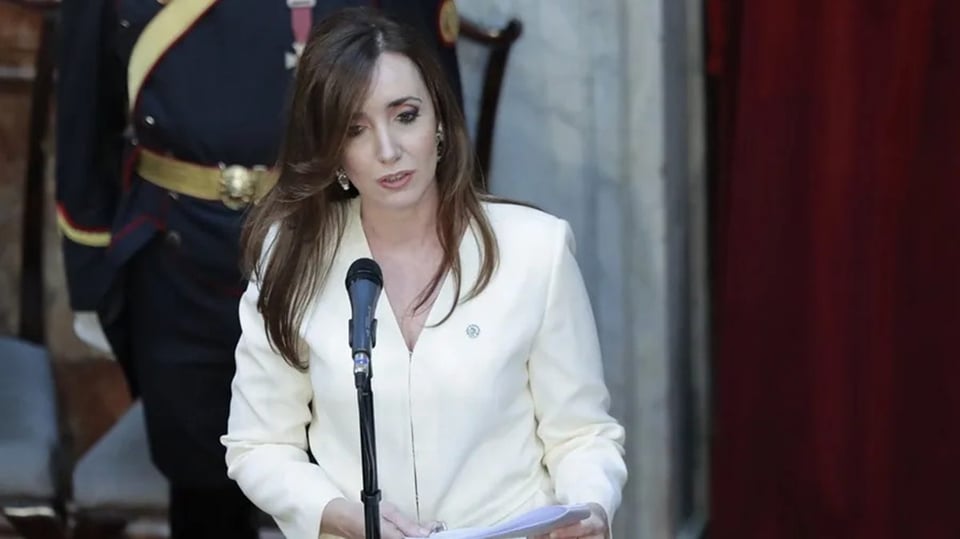¿Piratas Usurpadores o Rivales Futbolísticos? Vicepresidenta Argentina Enciende la Polémica Malvinas-Mundial