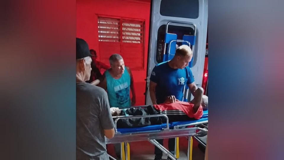 ¡Qué Fregadera! Custodio en Cárdenas Acaba en el Hospital por Perseguir a un Ladrón que Anda suelto