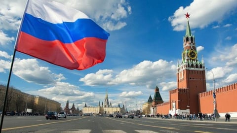 Rusia endurece leyes migratorias: Miles de cubanos en riesgo