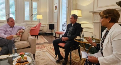 Mike Hammer se reúne con líderes evangélicos cubanos en La Habana