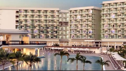 Meliá reduce a la mitad su presencia hotelera en Cuba por crisis turística y de combustible