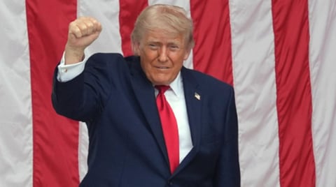 El corazón de Trump, 14 años más joven según informe médico