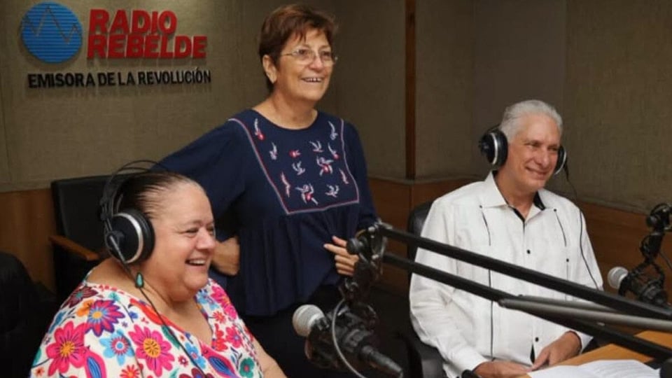¿Y Ahora Qué? Díaz-Canel Lanza Programa Pa' Discutir los Problemas de Cuba (Si Hay Corriente)