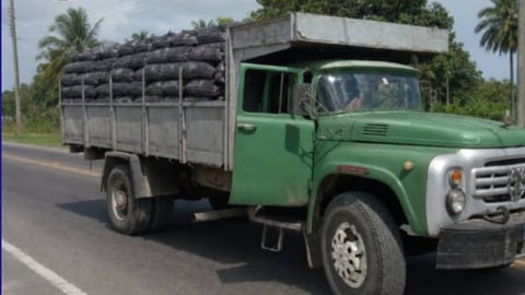 Decomisan camión de carbón vegetal en Sancti Spíritus