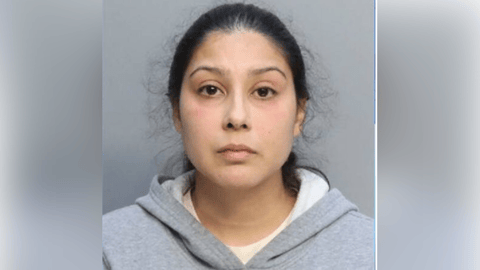 Madre Arrestada por Encadenar a su Hija Adolescente en Hialeah