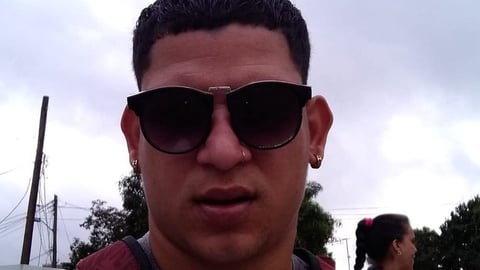Joven Agredido en La Habana Recibe Apoyo Familiar Tras Intervención Quirúrgica