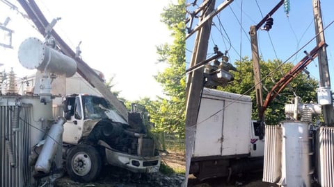 Camión causa apagón masivo en Cienfuegos; miles de hogares sin luz