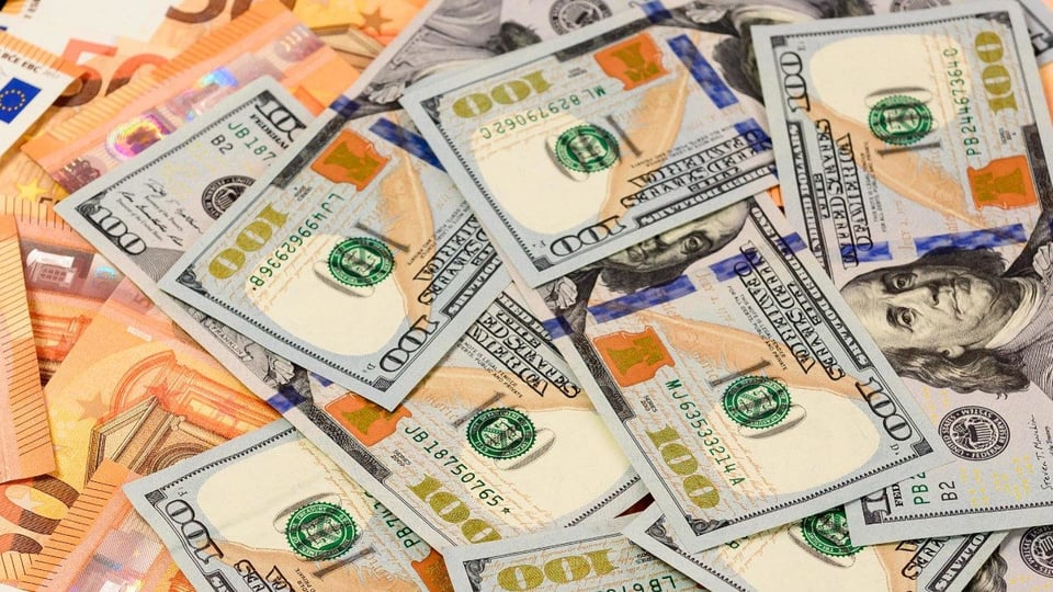 ¡El Peso Cubano se da un respiro! Dólar y Euro caen en el mercado informal