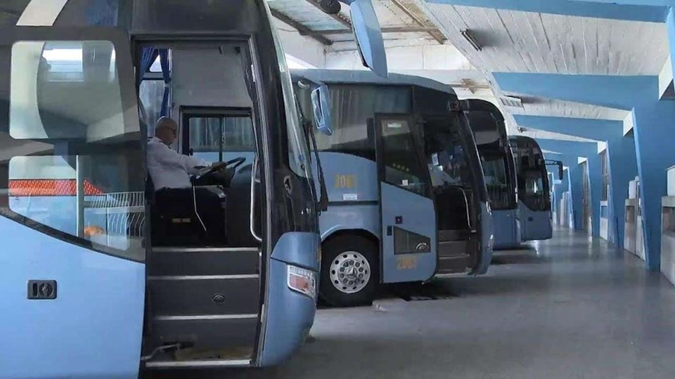 ¡Apriétate, Granma! Se acabó la guagua interprovincial y ahora, ¿quién nos mueve?